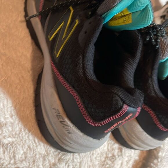 New Balance Women’s 589V1, Gray Composite Toe Shoes, Size 10.5 M - Picture 5 of 11